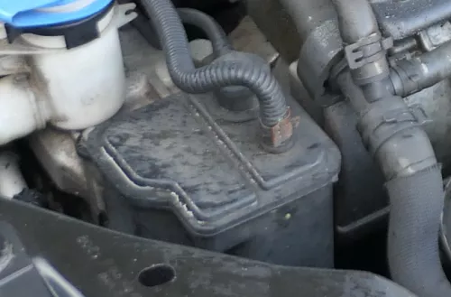 VW Golf Caddy Aktivkohlefilter Aktivhohlebehälter 1K0201797AE Druckventil