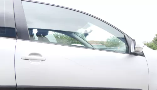 VW Golf 5 1K vorne rechts Fenster Scheibe in Tür Fensterscheibe 2/3-Türer 1K3845