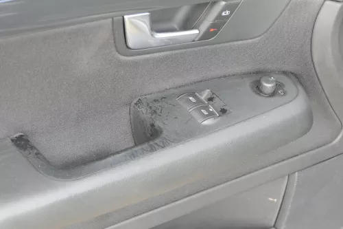 4x Audi A4 8E B6 Türverkleidung Verkleidung Tür vorne + hinten schwarz links (162705)