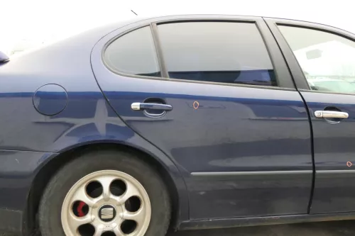 Seat Leon Toledo 1M Tür hinten rechts Beifahrerseite blau LB5N -ohne Anbauteile