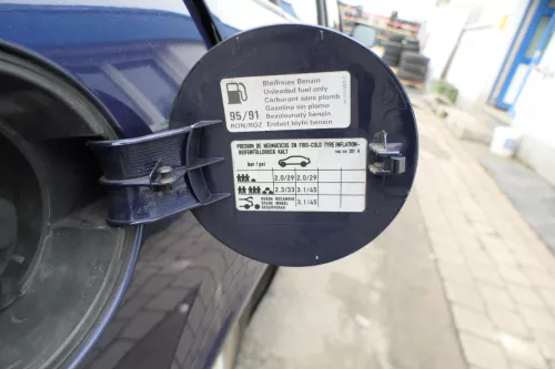 Seat Toledo 1M Tankdeckel Deckel Tank Tankverschluß blau LB5N (163168)