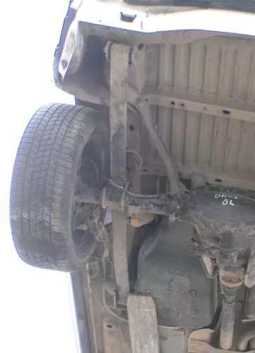 eine Seite VW Caddy 2K SA Achse hinten Federn Blattfeder Blattfedern 4-Motion