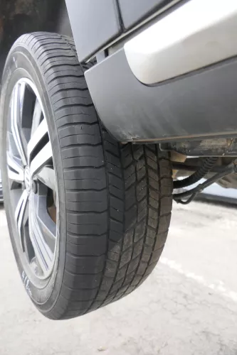 Caddy Alltrack Golf Reifen Sommerreifen 215/55 ZR17 98W 2K5601025P Felgen 2-7mm (163458)