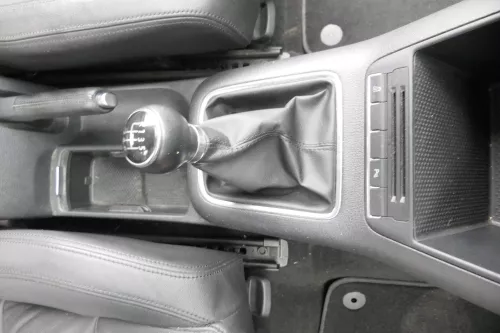 VW Golf Plus 5M Schaltknauf Schaltsack Schaltung Schaltknüppel 6-Gang Leder (163547)