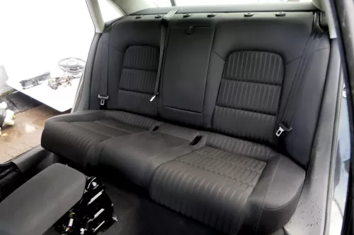 Audi A4 8K B8 Sitz Rückbank Rücksitzbank hinten 3-Punkt-Gurt schwarz soul (163597)