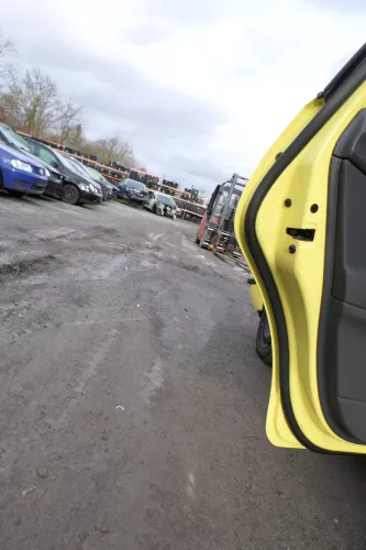 VW Polo 9N 9N3 Tür hinten links 4/5-Türer gelb LD1B - ohne Anbauteile (163797)