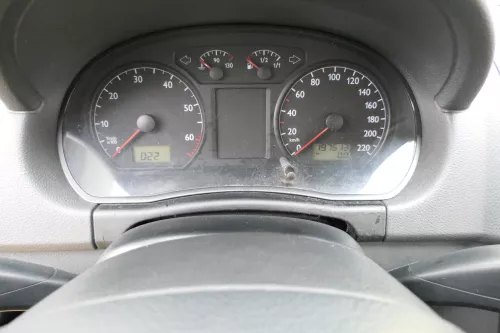 VW Polo 9N Tacho Tachometer Kombiinstrument 197.000km 6Q0920820N 1,2 47kw 40kw