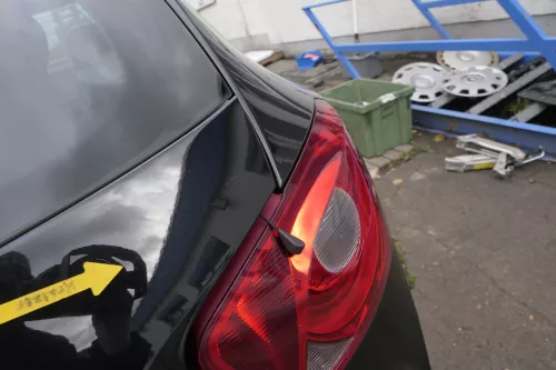 Seat Ibiza 6J Heckklappe Klappe hinten 4/5-Türer schwarz LC9Z mit Scheibe (163835)