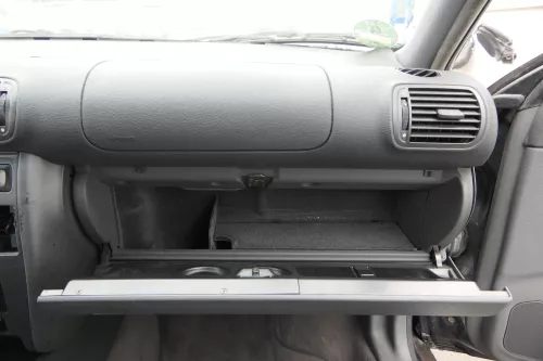 Audi A3 8L Handschuhfach Klappe 8L1857095 schiefer onyx grau (164043)