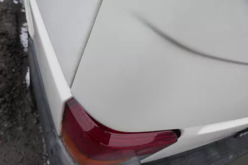 VW T4 Transporter Heckklappe Klappe hinten Kofferraumklappe weiß R902 (164079)