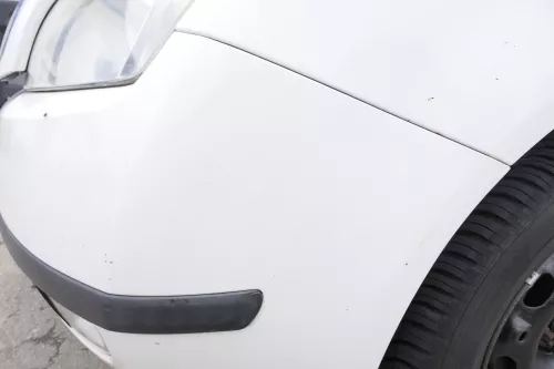 Skoda Fabia 6Y Stoßstange Stoßfänger vorne weiß LF9E 2000-2004 (164154)