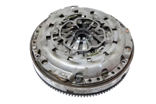 Audi A6 4B A4 Schwungrad Kupplung Zweimassenschwungrad 2,5 TDI BDG BDH AYM BFC
