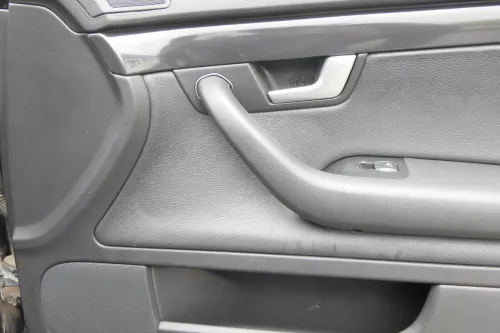 4x Audi A4 8E B6 Türverkleidung Verkleidung Tür schwarz Leder (164246)