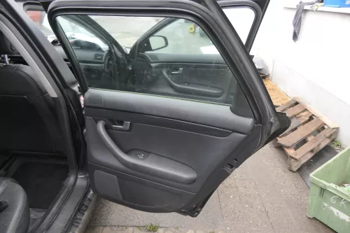 4x Audi A4 8E B6 Türverkleidung Verkleidung Tür schwarz Leder (164246)