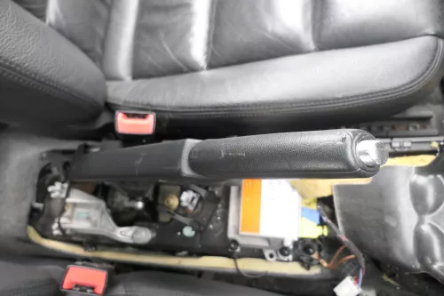 Audi A4 8E B6 B7 Handbremse Feststellbremse schwarz Leder Griff