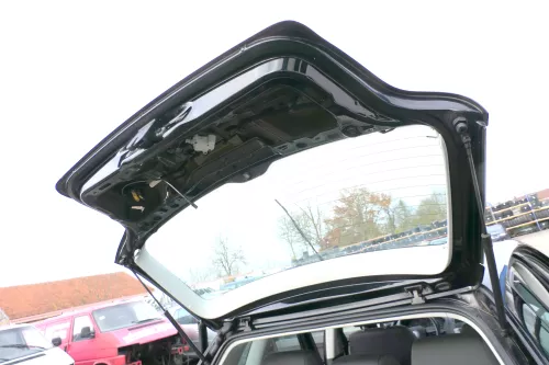 VW Polo 9N3 9N Heckklappe Kofferraumklappe Klappe schwarz L041 - ohne Anbauteile (164274)