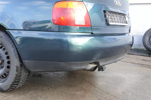 Audi A4 B5 Limousine Stoßstange hinten Heckstoßstange grün LZ6U biscaBj99 (164428)