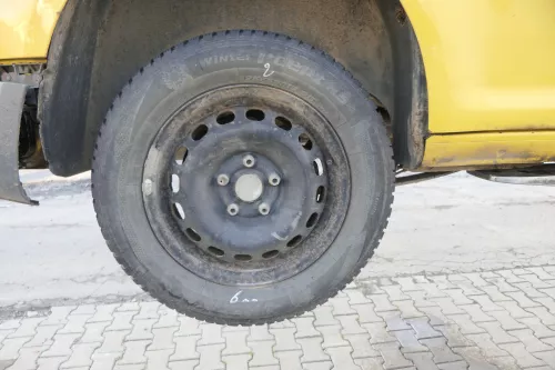 2x Felgen Caddy 2K 195/65 R15 Winterreifen Felge 6jx15H2 ET47 Reifen - 6mm