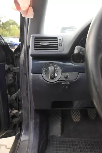 A4 B6 8E vorne Dekor Leisten Abdeckung Lichtschalter blau maritimblau (164754)