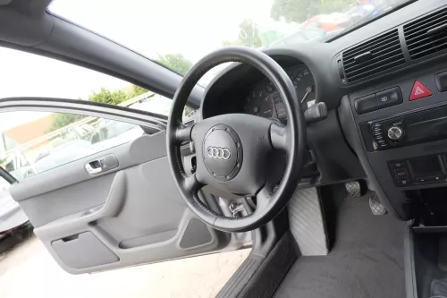 Audi A3 8L A6 4B A4 Lenkrad Lederlenkrad Leder 4-Speichen - ohne Airbag (164806)