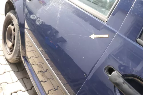 VW Golf 4 Bora Tür hinten rechts nur Kombi /Variant blau LA5G ohne Anbauteile (164876)