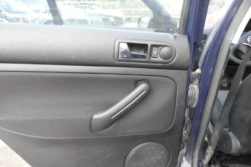 1x VW Golf 4 1J Kombi Türverkleidung Verkleidung Tür hinten links schwarz (164881)