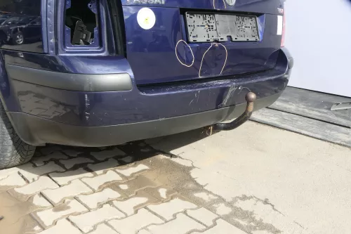 VW Passat 3BG Kombi Variant Stoßstange hinten Heckstoßstange blau LB5N (164956)