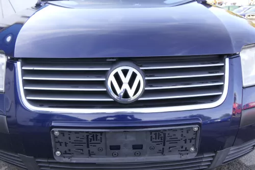 VW Passat 3BG Stoßstange vorne Frontstoßstange Stoßfänger blau LB5N (164993)