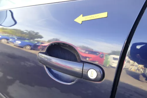 VW Passat 3B 3BG 3B6 Kombi + Limo Tür vorne links Fahrertür blau LB5N ohneAnbaut (164997)