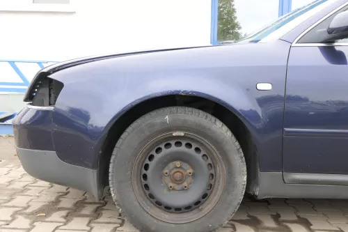 Audi A6 4B Kotflügel vorne links blau LZ5T (bis ca.Mitte 2001passend) - ROST