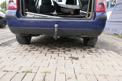 VW Passat 3BG Kombi Variant Stoßstange hinten Heckstoßstange blau LB5N