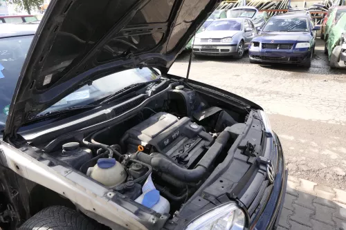 VW Golf 4 Ansaugbrücke Ansaugkrümmer 1,4 16V 55kw APE AXP 75PS 036129711CE