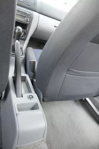 Octavia 1U Mitteltunnel Tunnel Becherhalter Mittelkonsole Zigaretten Anzünd grau