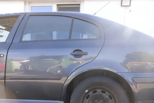 Skoda Octavia 1U Limousine Tür hinten links grau LF8F LF7S