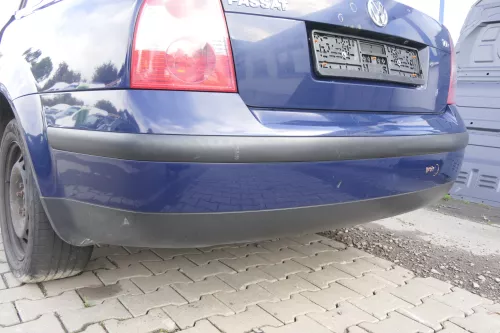 VW Passat 3BG 3B3 Limousine Stoßstange hinten Heckstoßstange blau LA5E (165235)