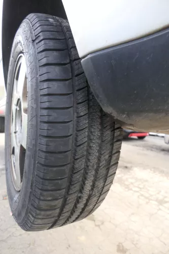 VW Golf 4 Beetle Alufelgen Felgen 195/65 R15 Allwetterreifen 1J0601025B 4-7mm (165314)