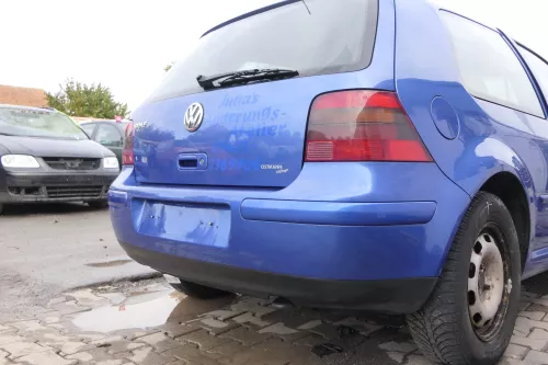 VW Golf 4 Limousine Stoßstange hinten Heckstoßstange Stoßfänger blau LW5Y (165324)