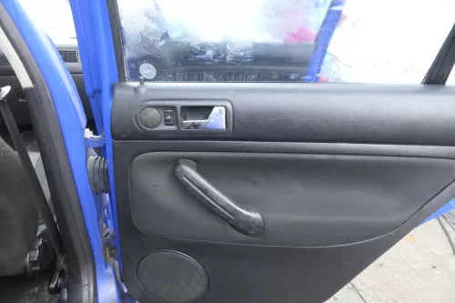 1x VW Golf 4 1J Kombi Türverkleidung Verkleidung Tür hinten rechts schwarz f (165370)