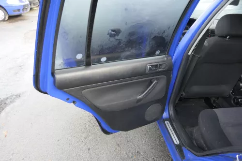 1x VW Golf 4 1J Kombi Türverkleidung Verkleidung Tür hinten links schwarz (165371)