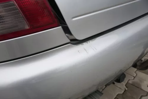 Audi A4 B5 Limousine Stoßstange hinten Heckstoßstange silber grau LY7M biscaBj99 (165397)