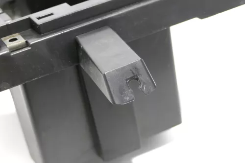 VW T4 Rahmen um Aschenbecher Abdeckung Zigarettenanzünder Lüftungsdüse (165422)