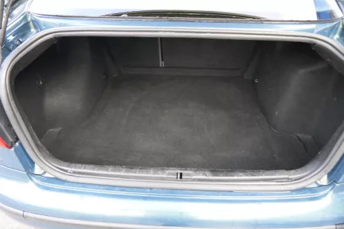 Seat Toledo 1M Verkleidung Teppich Kofferraum schwarz dunkel (165468)