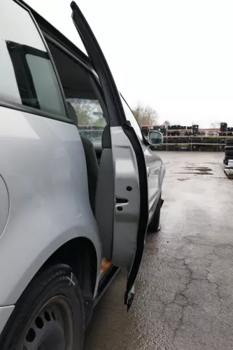 VW Passat 3B 3BG 3B6 Kombi Avant Tür hinten rechts mit Scheibe grau silber LB7Z (165527)