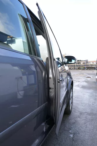 VW Touran 1T3 1T Tür vorne rechts Beifahrertür grau LD7X ohne Anbauteile (165554)