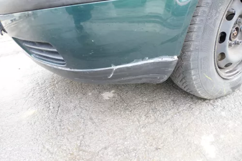 VW Golf 4 Stoßstange vorne Stoßfänger vorn vorne grün LC6M SWR (165596)