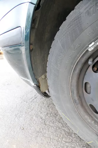 VW Golf 4 Stoßstange vorne Stoßfänger vorn vorne grün LC6M SWR (165596)