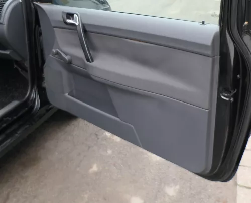 VW Polo 9N Türverkleidung Verkleidung Tür vorne & hinte links +rechts 2/3-Türer (165642)