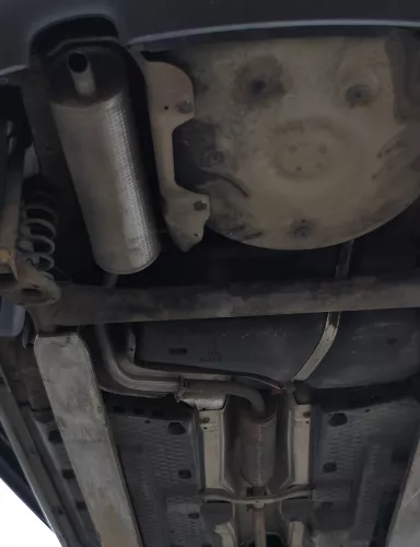 VW Polo 9N Ibiza 6L Auspuff Endschalldämpfer + Mittel hinten 1,2 AWY AZQ BMD BME