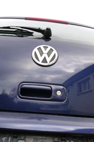 Polo 6N2 Heckklappe Klappe hinten Kofferraumklappe blau LB5N Scheibe (165749)