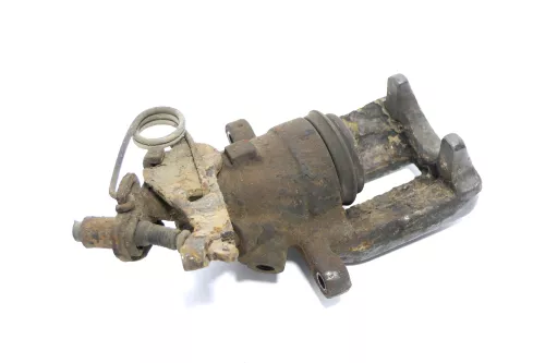 Audi A8 4D Quattro Allrad Bremssattel Sattel rechts hinten (165819)